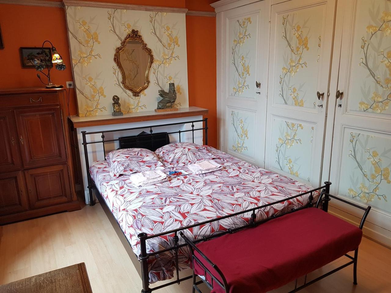 Chateau Lambert Moulinsart Hotel, Shuttle Airport, Long Term Parking, Snooker, Large Terrasse, Dinner, Breakfast Charleroi Exterior foto