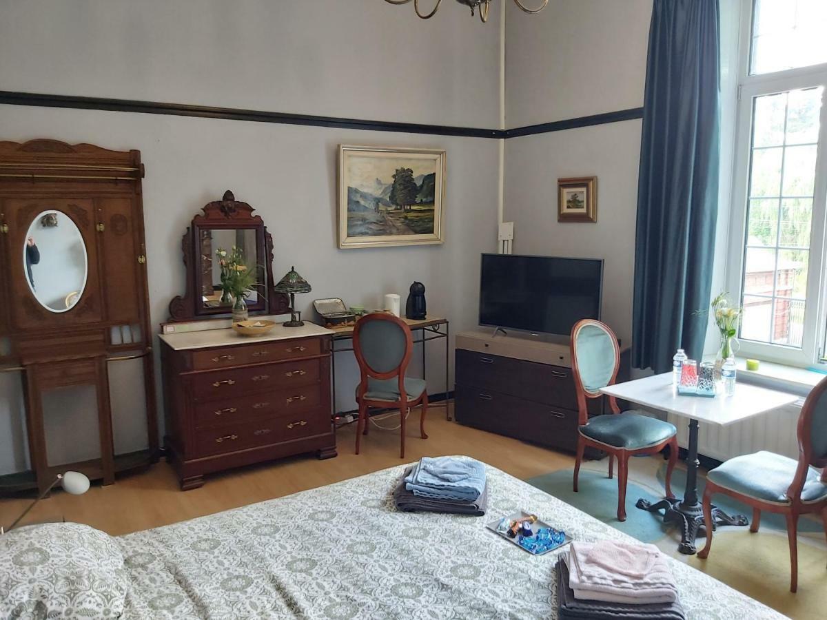 Chateau Lambert Moulinsart Hotel, Shuttle Airport, Long Term Parking, Snooker, Large Terrasse, Dinner, Breakfast Charleroi Exterior foto